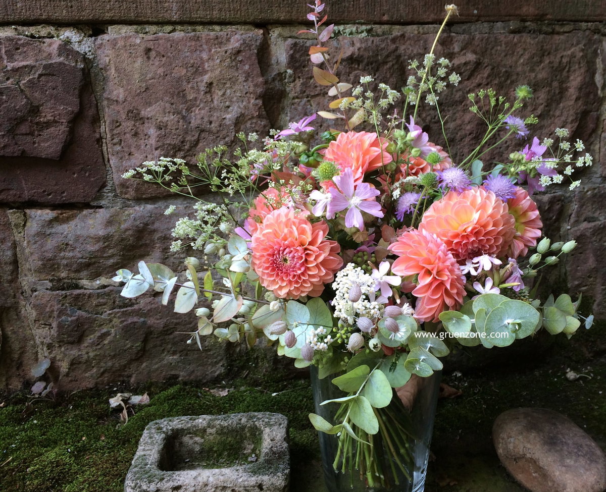 GRÜNZONE | Werkstatt für Blumenkunst