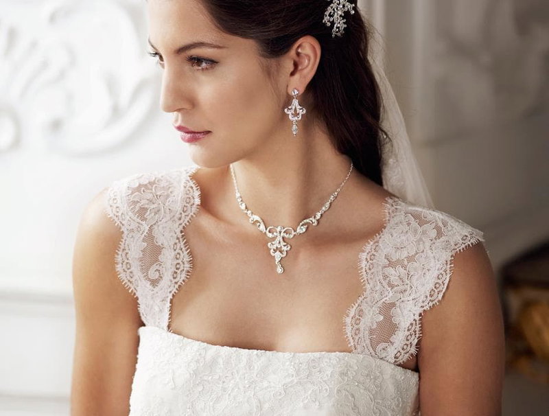 DRESS Brautkleider & Brautaccessoires Anita Eble
