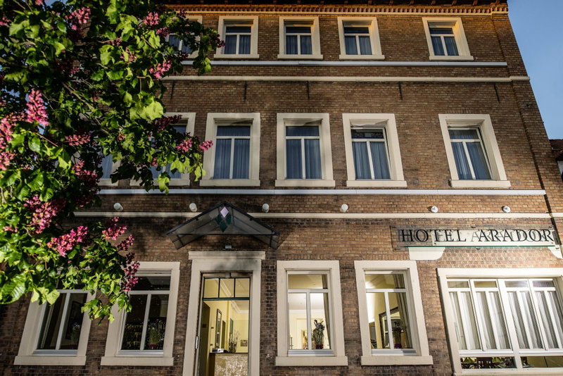 Hotel Arador