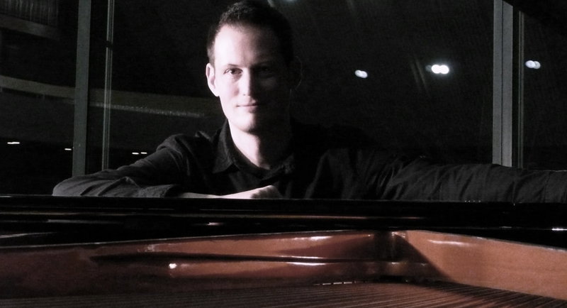Pianist/Sänger - Daniel Hunziker