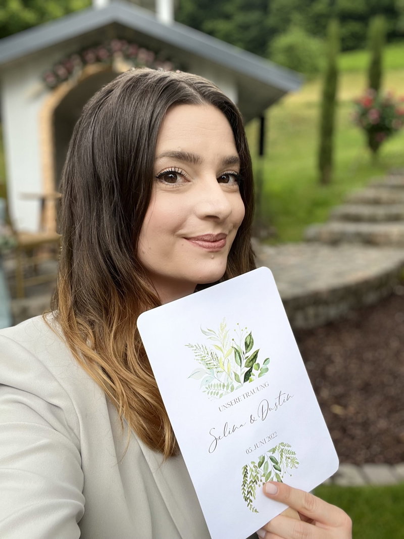 Hochzeitssängerin & Herzpoetin