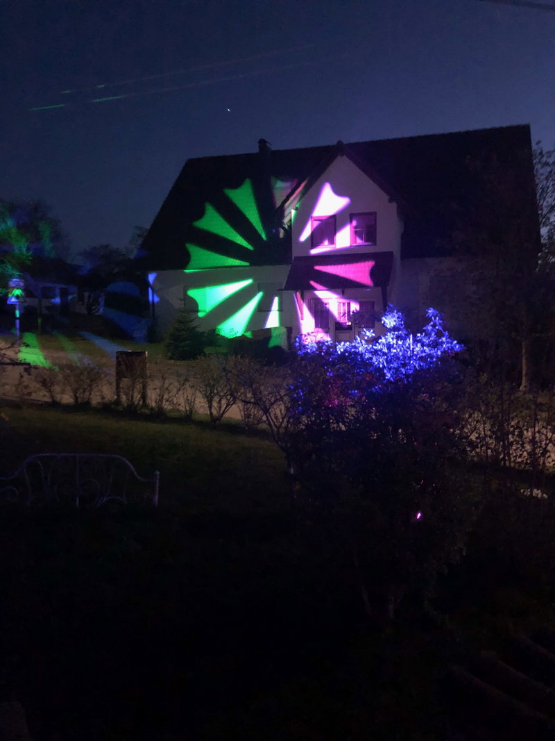 Light e-motion