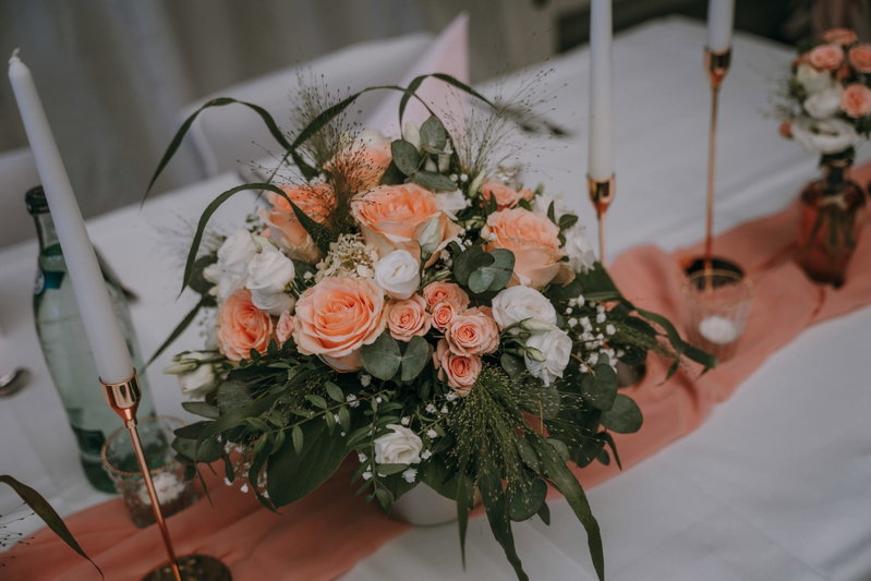 Lovely White - Weddings & Events