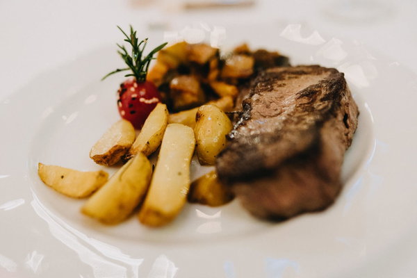 Ob Menü oder Buffet - Kulinarik ganz nach Ihren Wünschen.