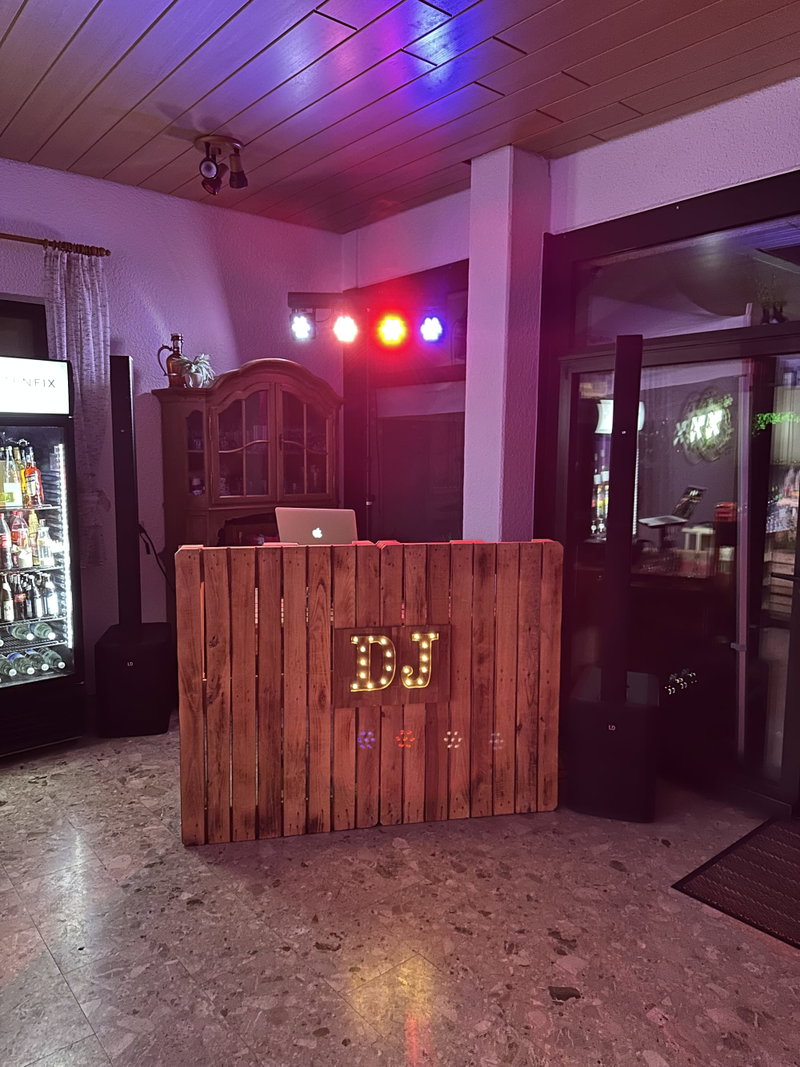 DJ DeMar