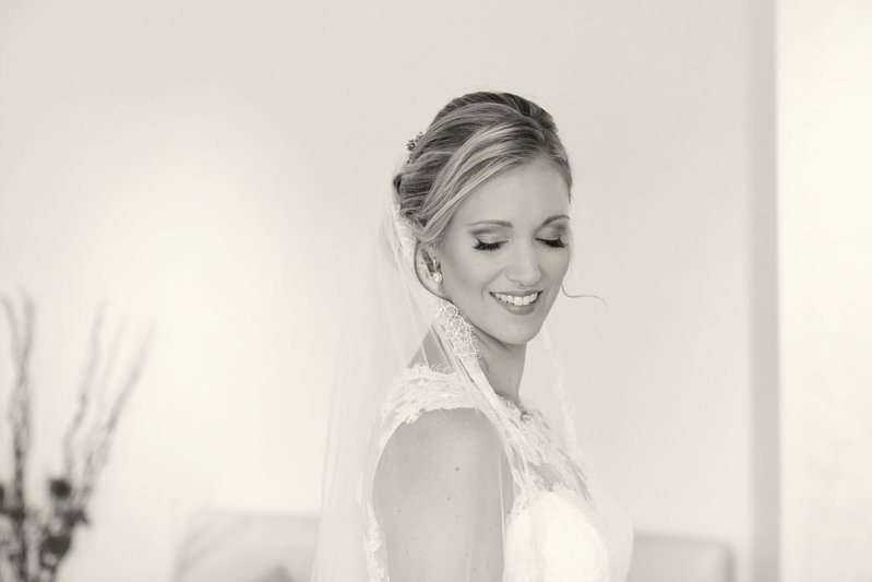 Laura Make up & Hair Artist