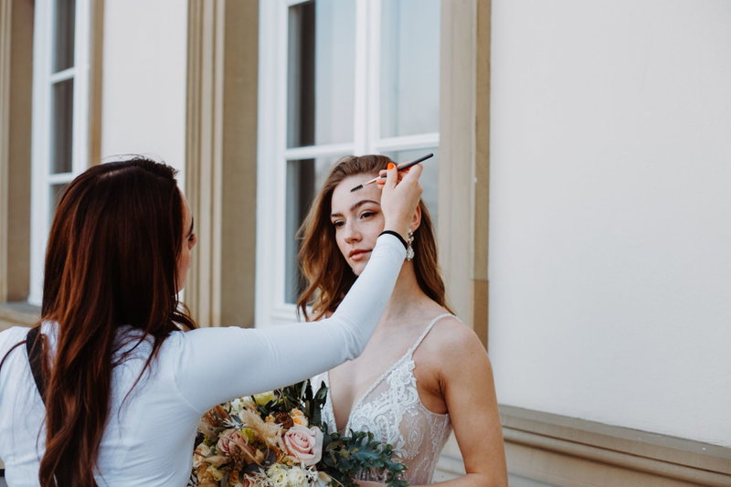Viola König Hair & Makeup Artist