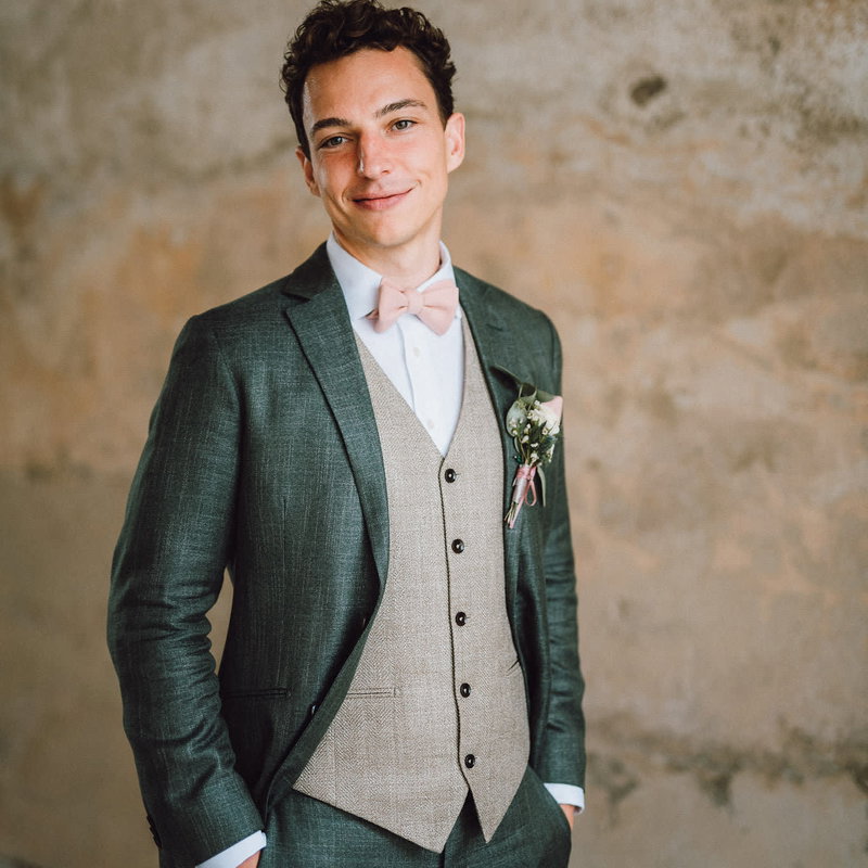 XUITS Luxury Tailoring in Frankfurt